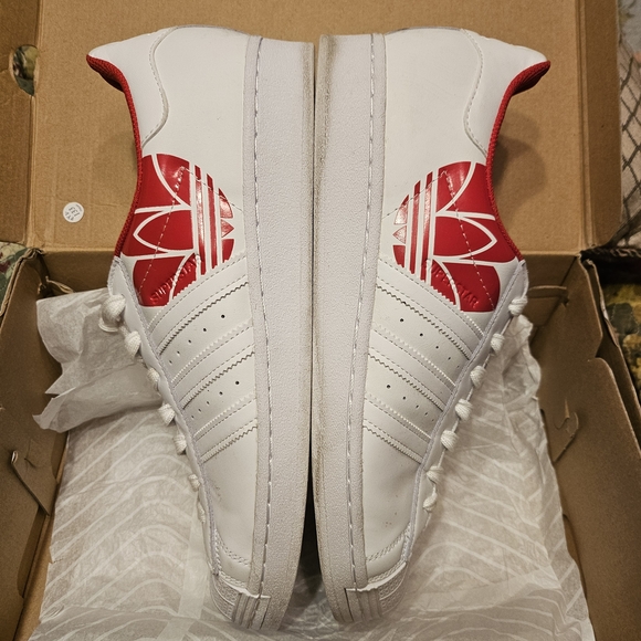 Sz 11 Adidas Superstar White and Red Sneakers - Picture 3 of 7